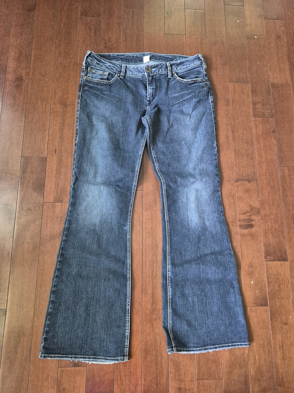 Silver Jeans Women's Dark Blue Flare Denim